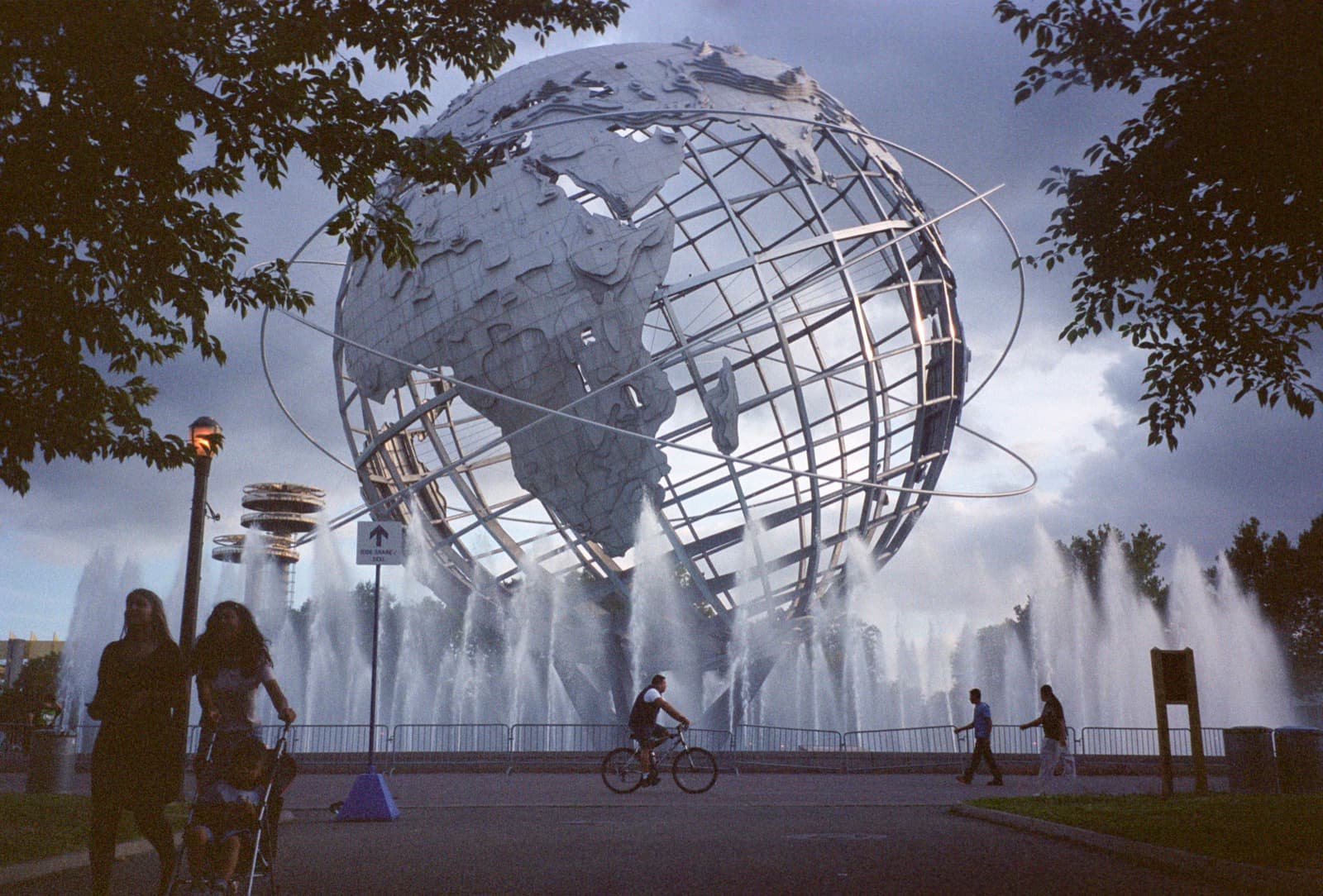 Images — New York, Serene: The Unisphere